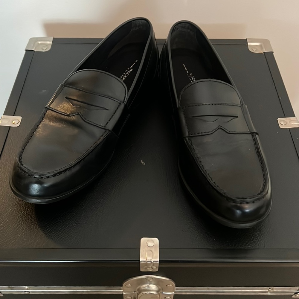 Rockport classic penny loafers mens!